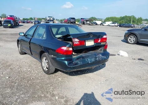 2000 Honda Accord 2.3 Se z USA, uszkodzony, nr VIN JHMCG6697YC014133